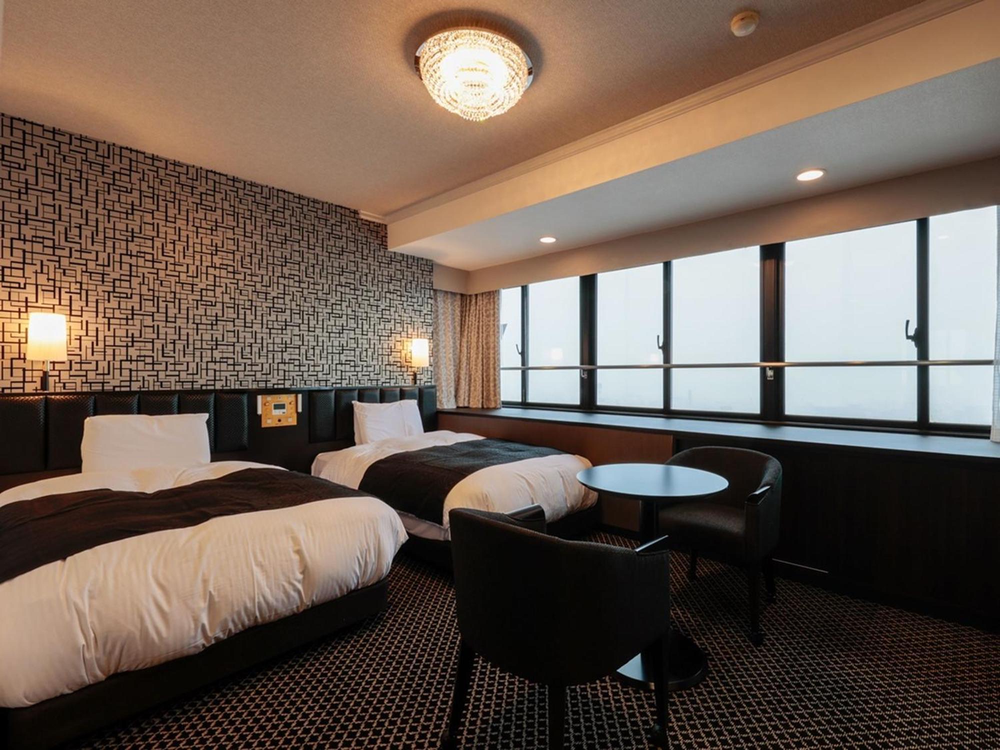 Apa Hotel Tonami Ekimae Ngoại thất bức ảnh